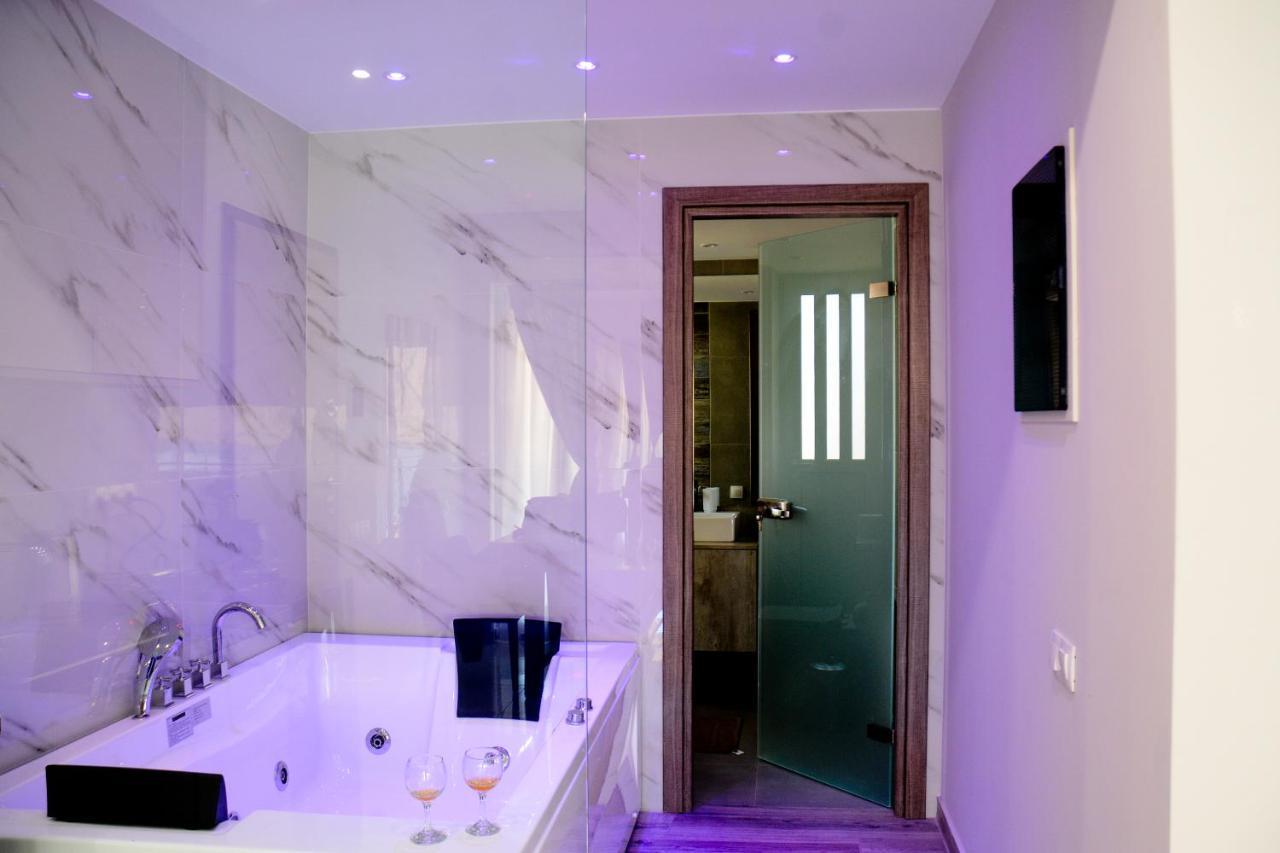 Dafni Luxury Suites Athens Exterior photo