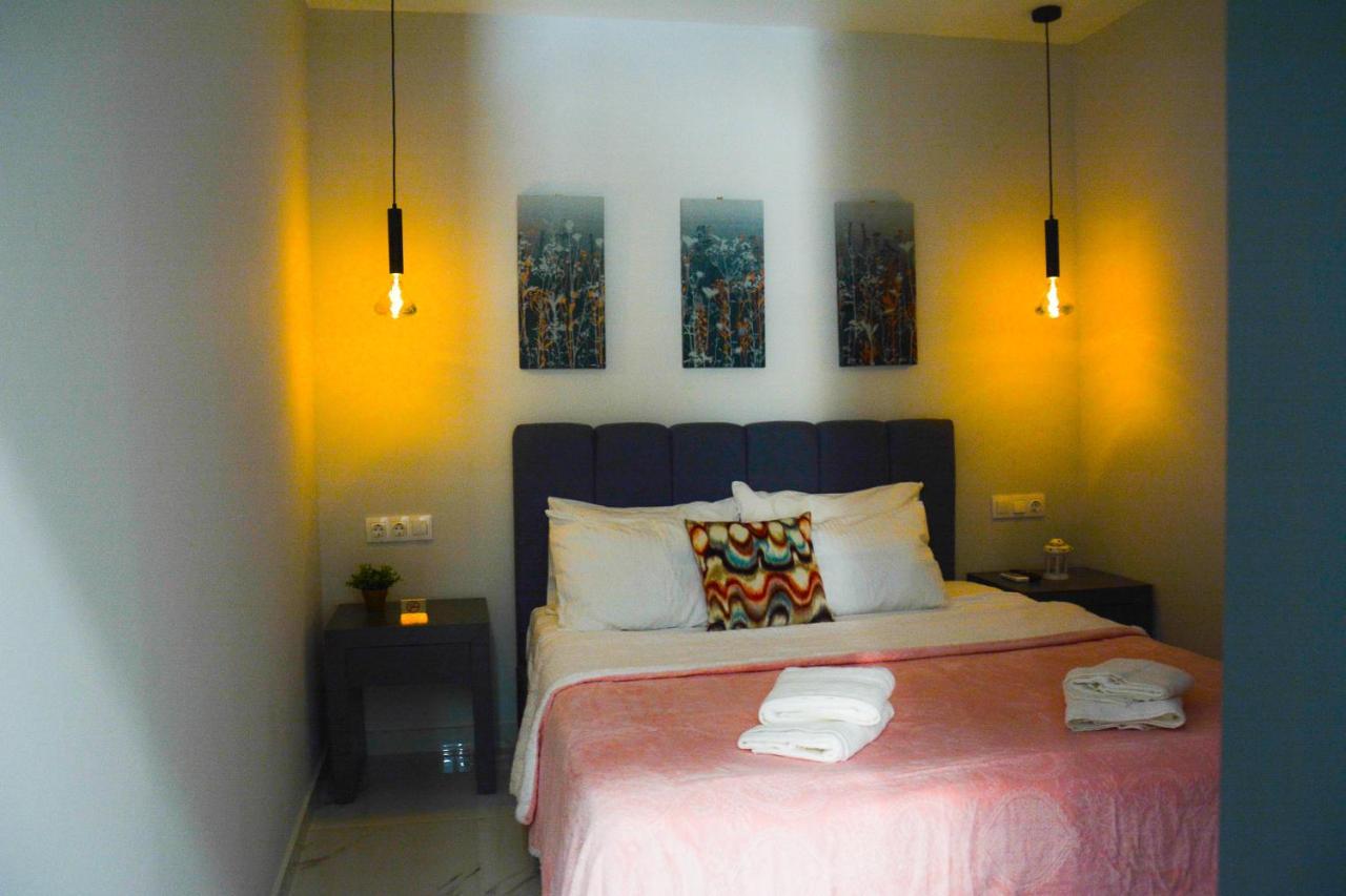 Dafni Luxury Suites Athens Exterior photo